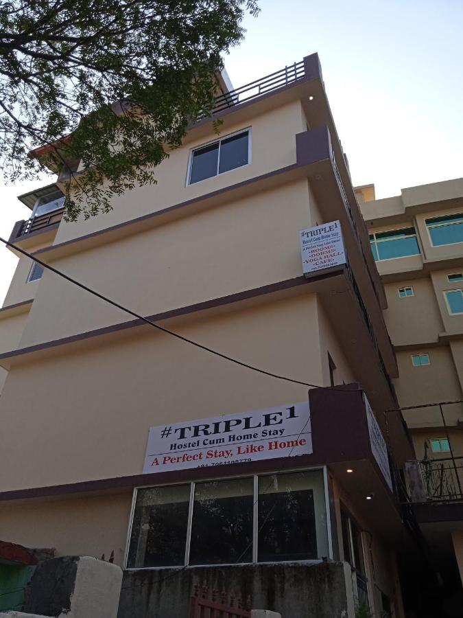 Triple1 Hostel & Homestay Rishīkesh Exterior foto